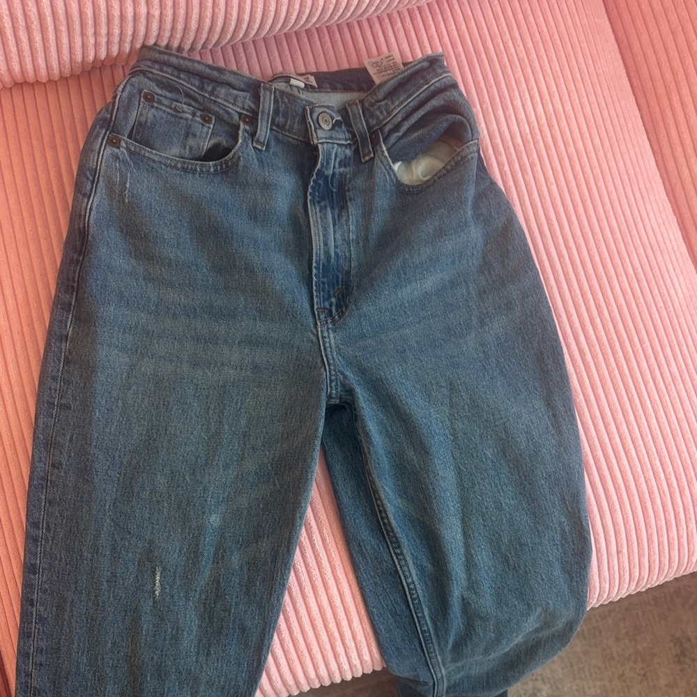 Abercrombie Curve Love 90s straight ultra high rise
